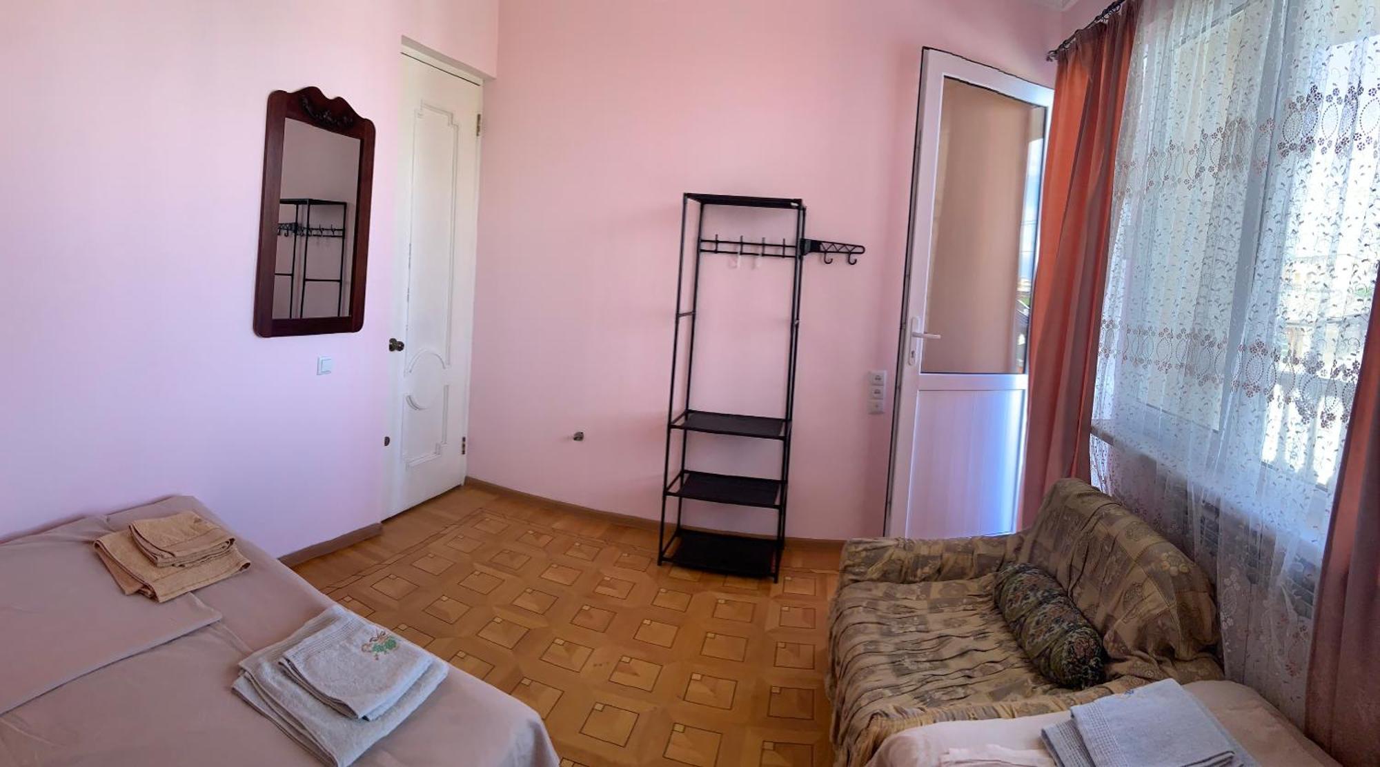 Guest House Lilia Γιερεβάν Εξωτερικό φωτογραφία